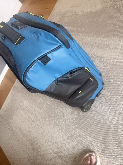 Samsonite Ecodiver Duffle 55cm in dark teal blue with lime accents.