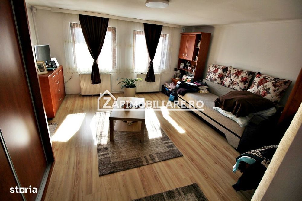 Casa 6 camere, 150mp.utili,527mp teren, zona semicentral