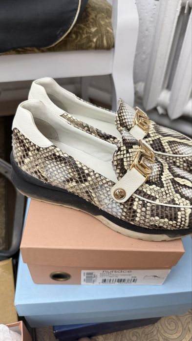 Женский обувь фирма Нурсаче