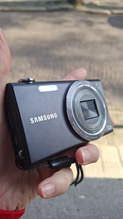 Компактен дигитален фотоапарат SAMSUNG WB210