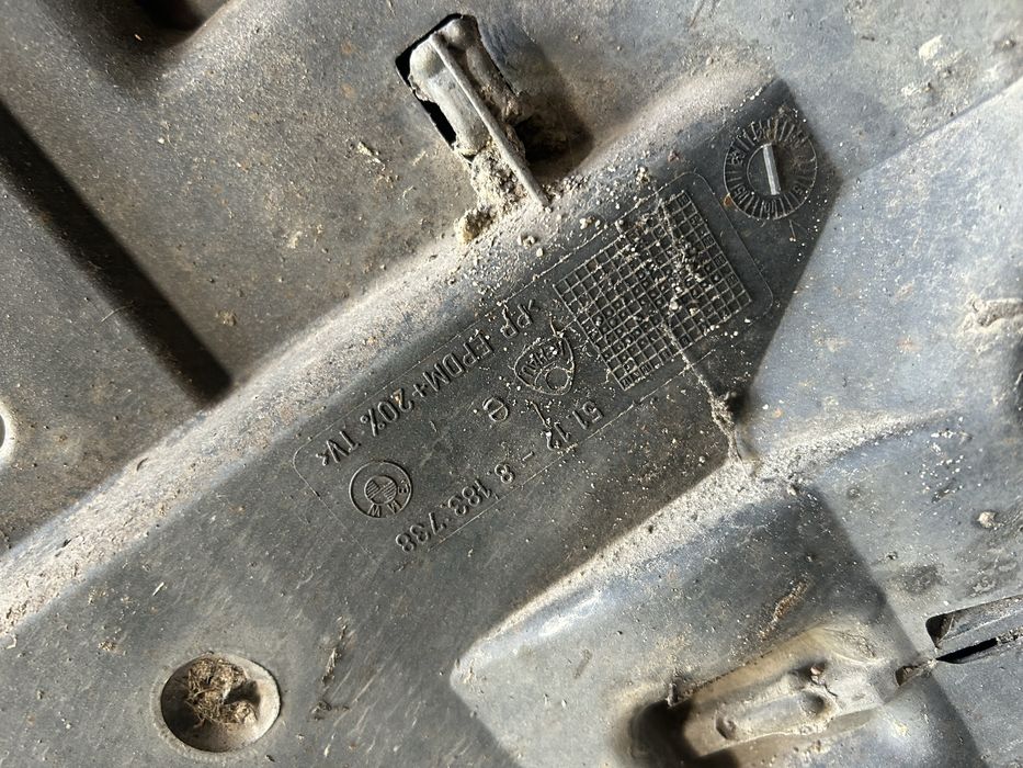 Оригинална фейслифт задна броня за e39 комби