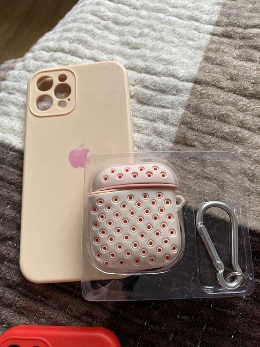 Б/У Чехлы для AirPods 2, Iphone 12 pro