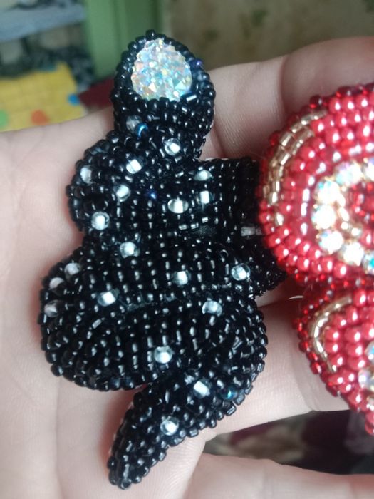 Брошь ЗМЕЯ ручной работы