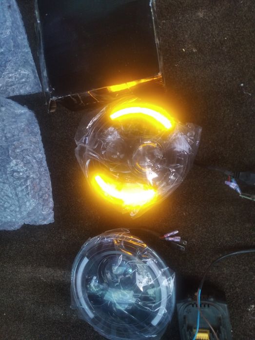 Led Фарове с двневни светлини и мигачи