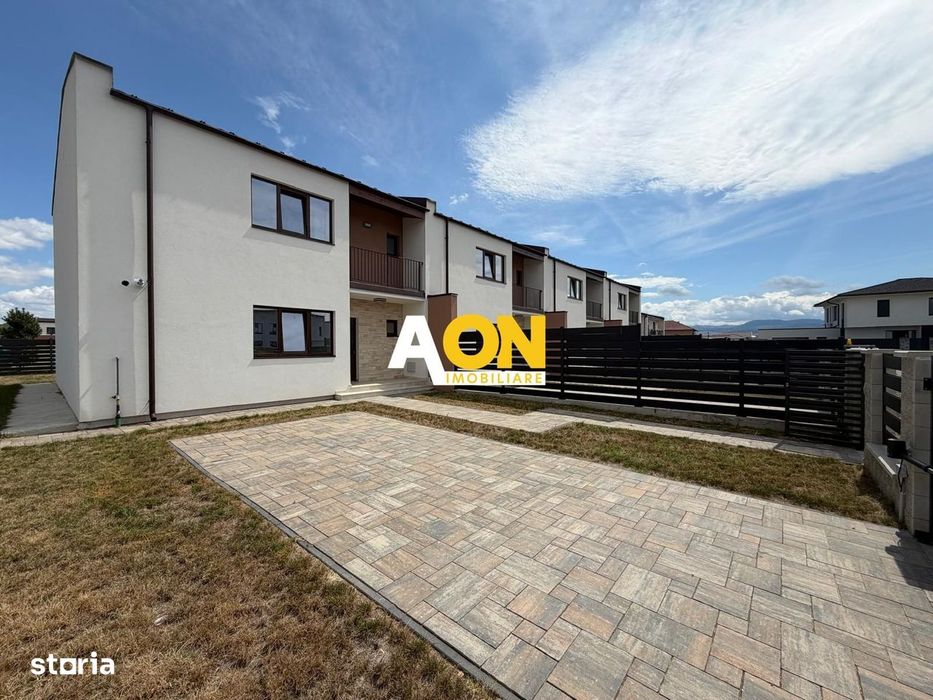 1/2 Duplex 4 Camere, 3 Bai, 2 Balcoane, 431mp Teren
