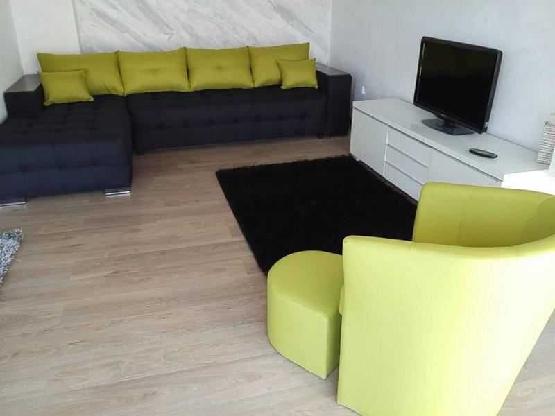 Дава се под наем Тристаен апартамент в Пловдив, Мараша - 112 кв.м за 518.67 € - Снимка #2