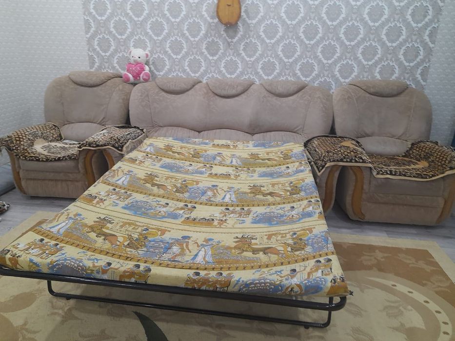 Диван для зала , раскрывается