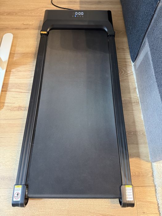 Banda de mers/alergare Walking Pad