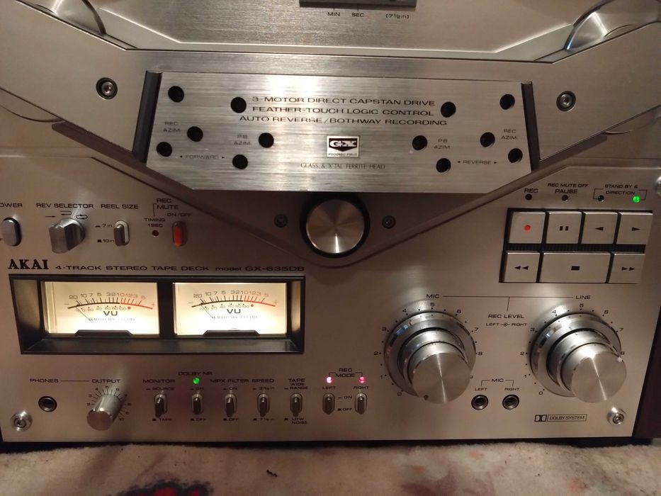 AKAI GX-635DB Auto Reverse/ 6-Head/cu Role si Adaptoare