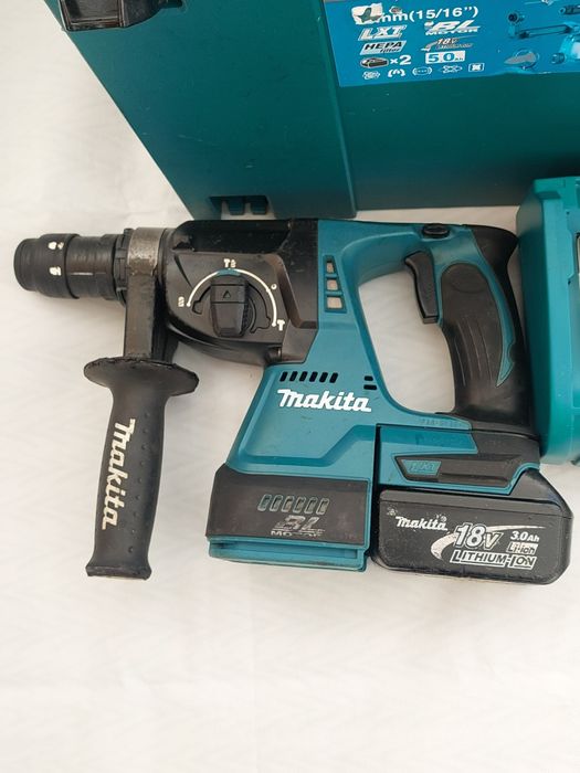 Ciocan rotopercutor makita
