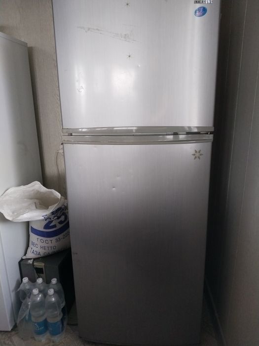 Холодильник samsung