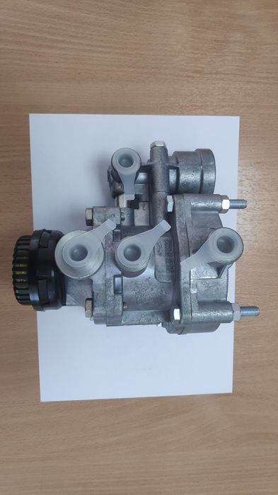 Продам клапан управления тормозами прицепа  МАЗ, ЗИЛ, КамАЗ, Урал.