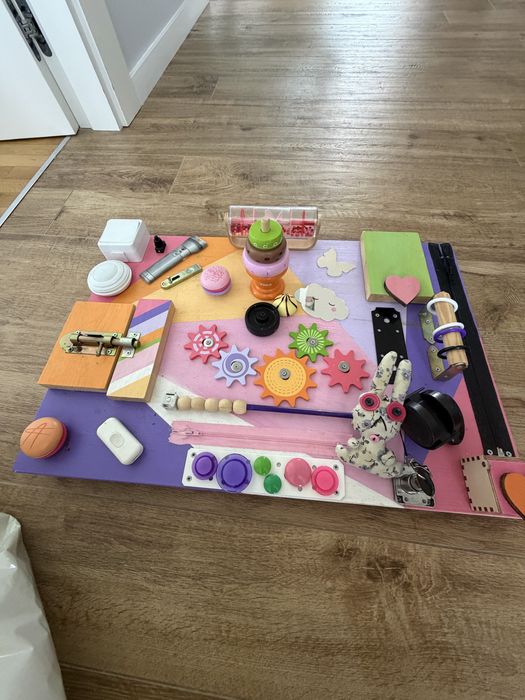 Ръчно правен busy board