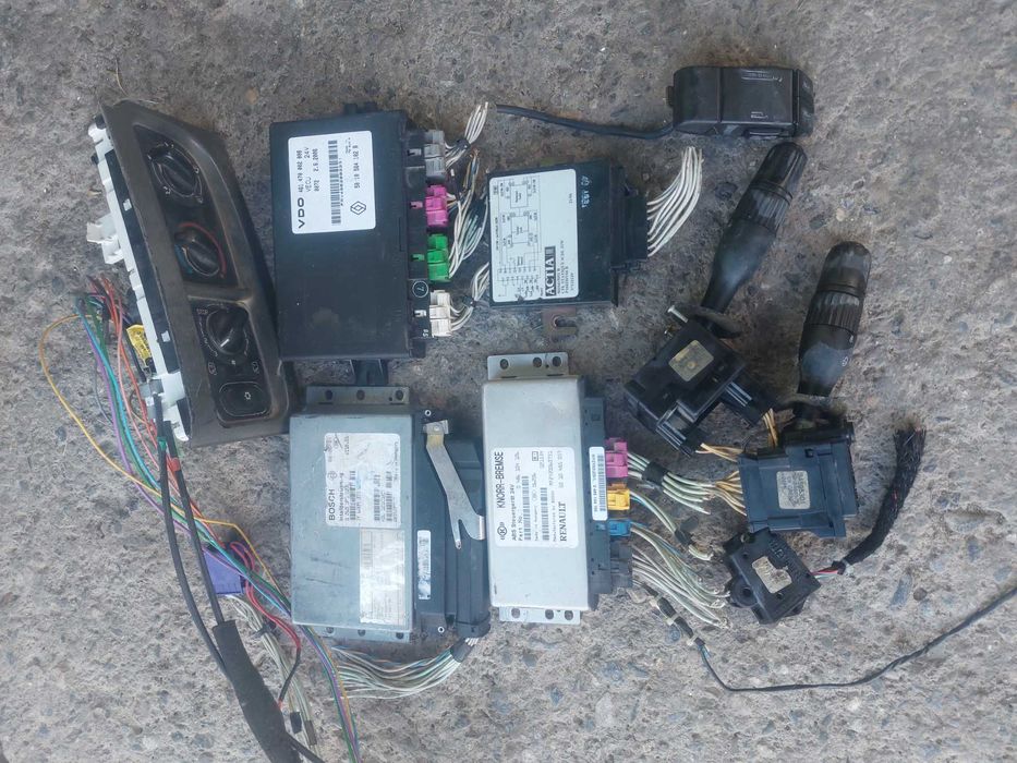 Блок электронный Renault Volvo