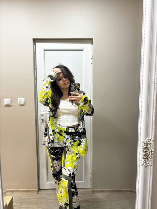 Комплект от две части