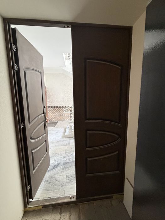 Входная дверь 145*240