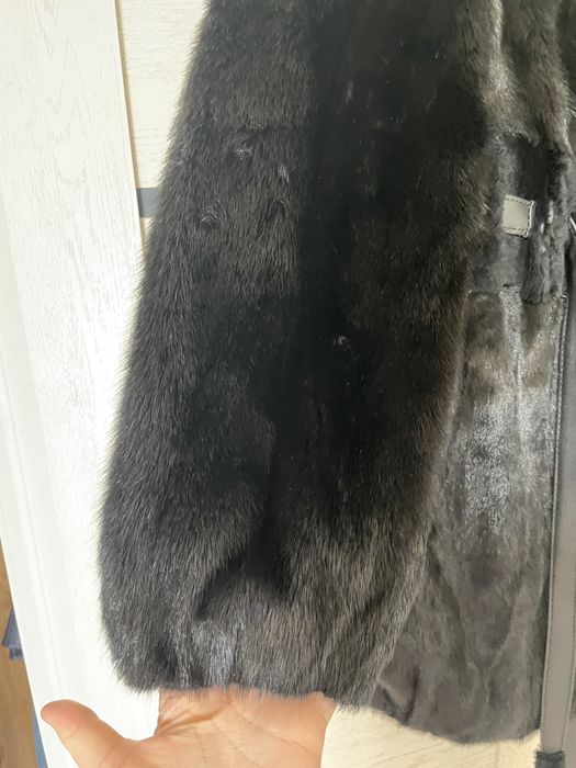 Продаю норковую шубу