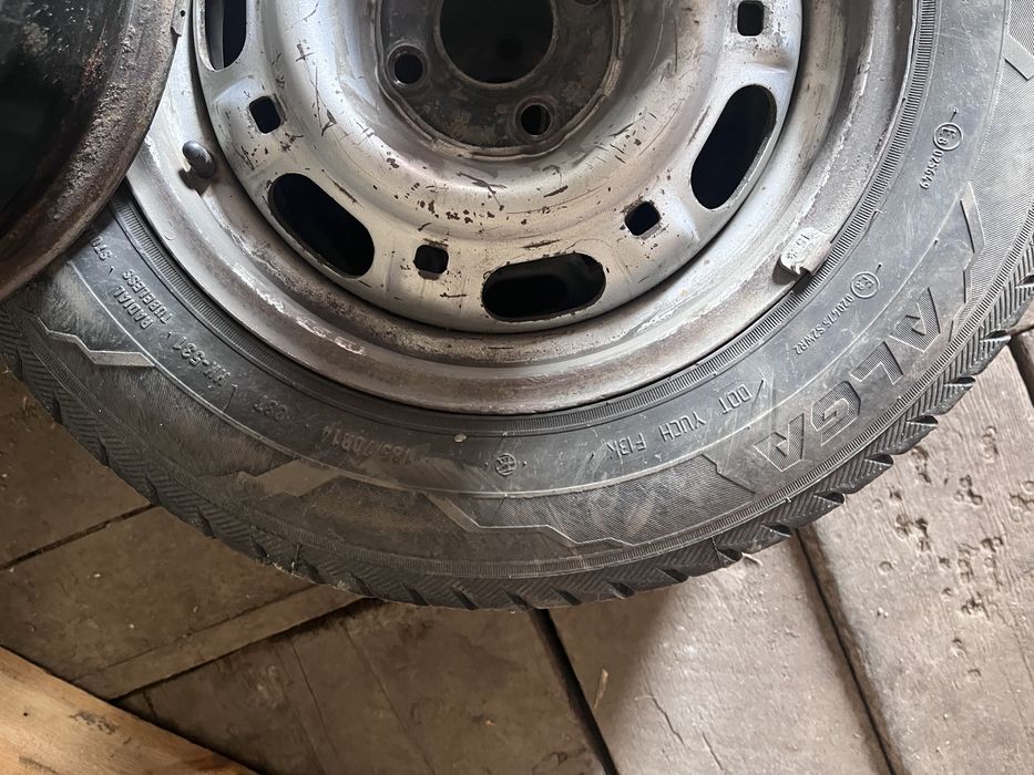 Продам Зимнюю Резину