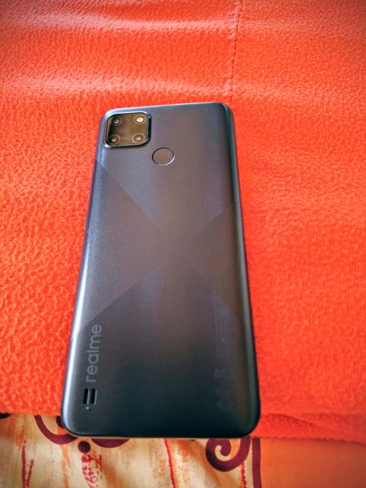 Realme c 21-Y, 4GB RAM , използван, със стъклен протектор , гръб и зарядно