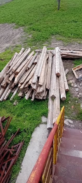 Сухи греди на 4 на 6 мтр дървен материал на 100годинириал греди