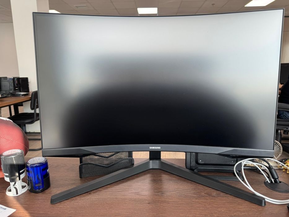 Монитор 27" Samsung Odyssey G5 LS27AG550EIXCI