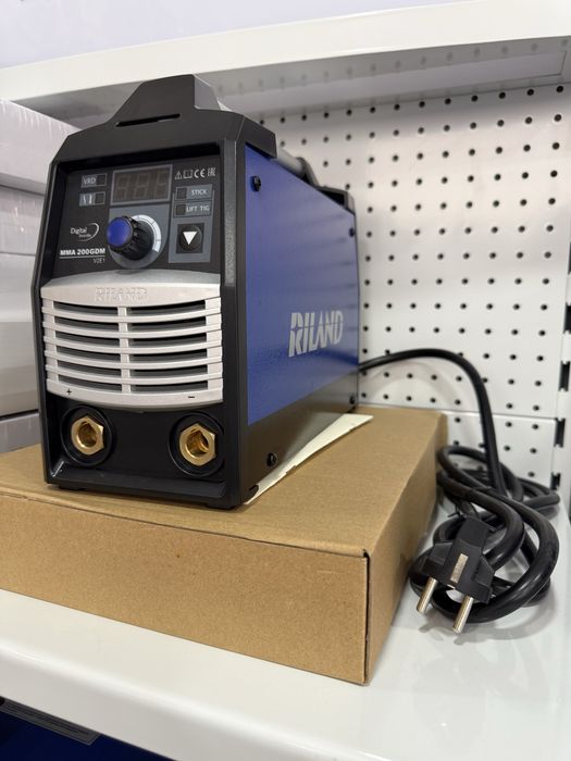 Сварочный аппарат “RILAND” ARC 300