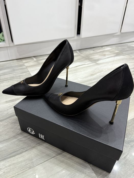 Обувки Elisabetta Franchi