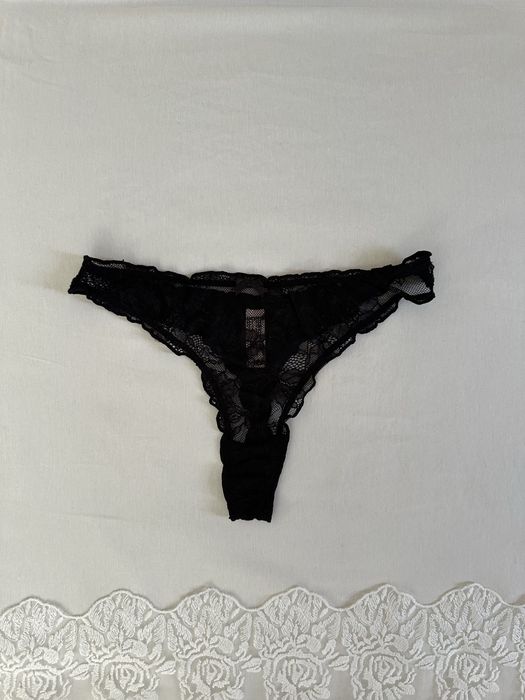 Трусы-стринги кружевные новые