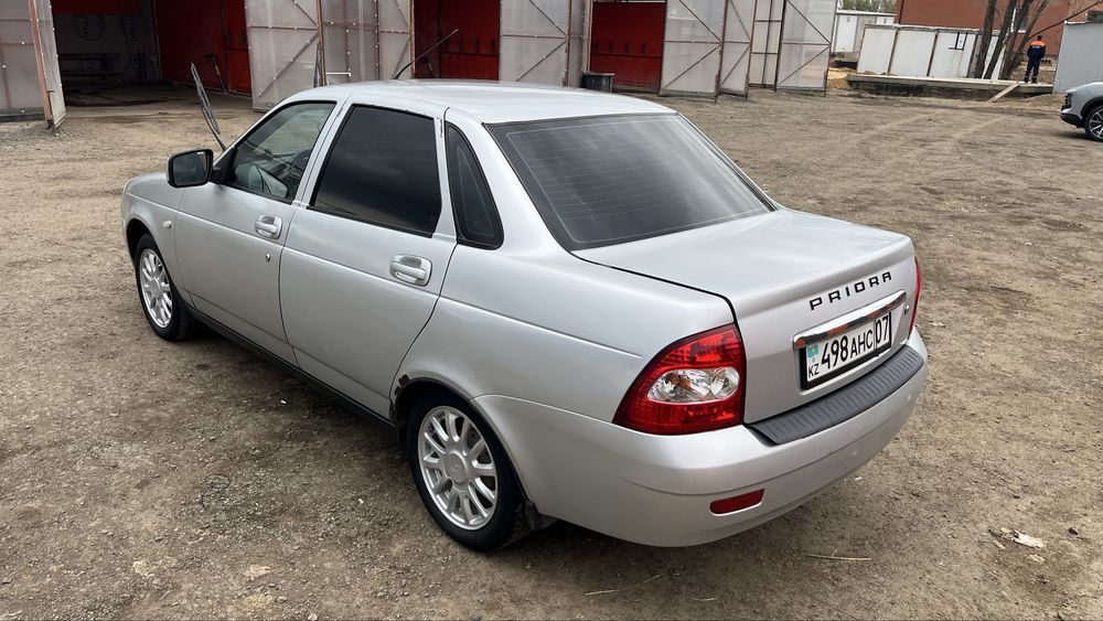 Продам приору казах 13 г