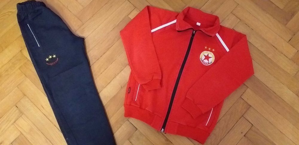 Детски фирмени комплекти за  момчеразмер 122-134/25-50лв.