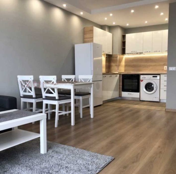 Двустаен апартамент под наем в жк. Младост 4