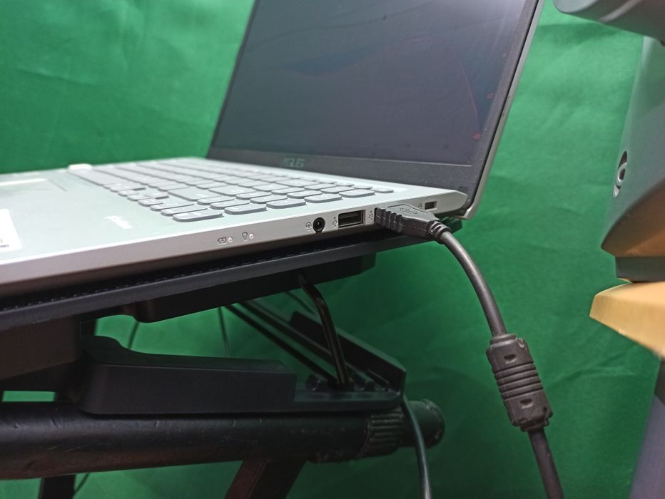 Ноутбук Asus core i5