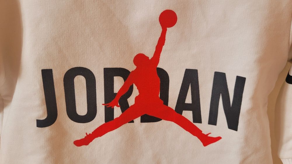 Бебешки комплект Jordan от 3 части- 9 м.