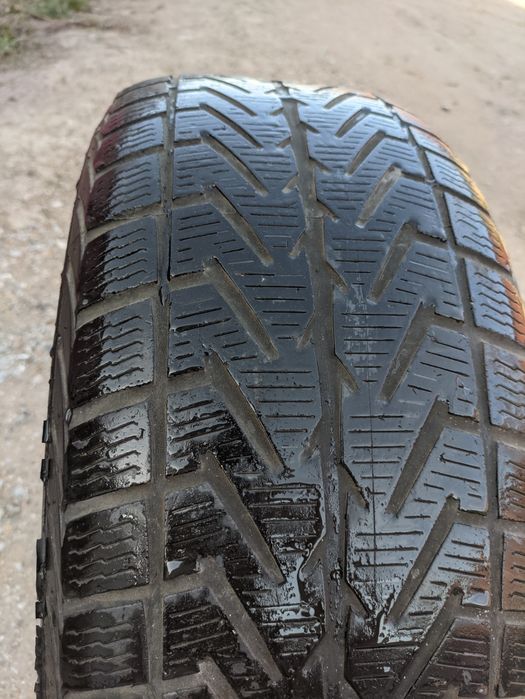 235/55/17 Резина Vredestein Всесезонка