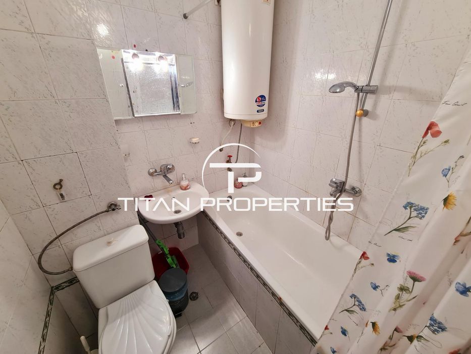 Дава се под наем Двустаен апартамент в Бургас, Център - 65 кв.м за 510 € - Снимка #9