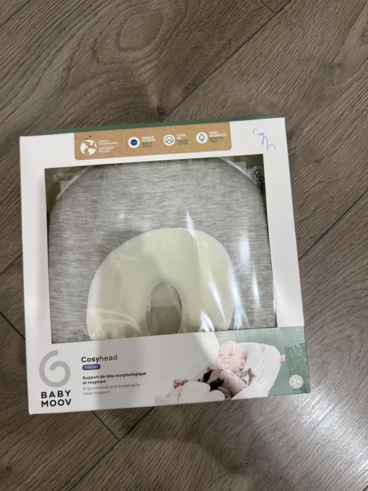 Бебешка възглавница против плоска глава Baby Moov