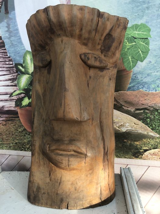 Sculptura deosebita in lemn