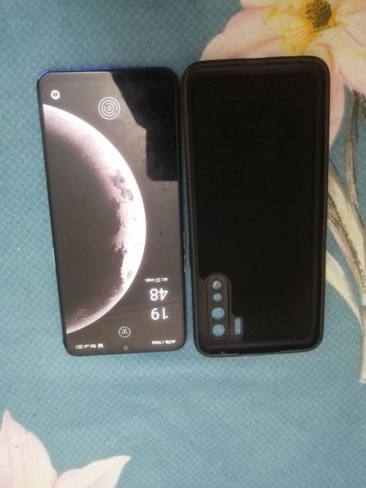 Oppo Reno 3 8+5/128GB