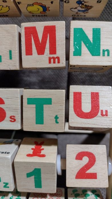 Дървена детска образователна играчка, немска азбука и числа