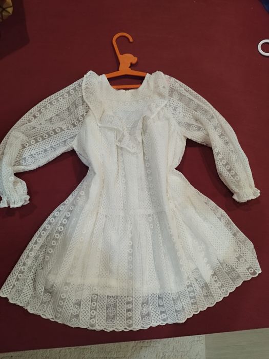 Страхотна рокля на Zara