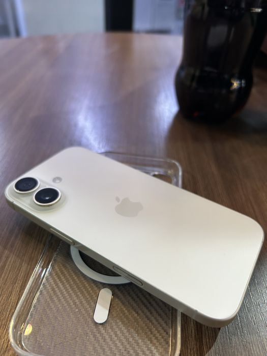 продам Iphone 17 256гб