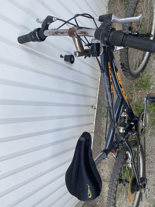 Bicicletă MTB DHS Blaze – Full Suspensie, Echipare Shimano, 18 Viteze