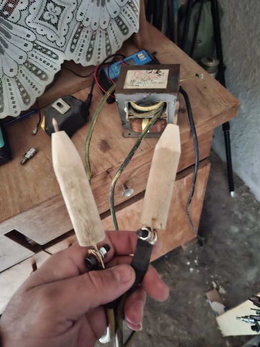 Aparat sudura in puncte