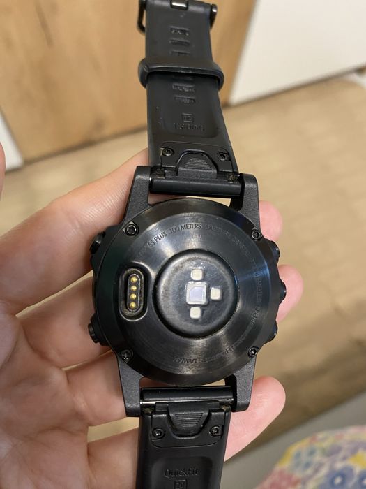 Продам Garmin Fenix 5s Plus