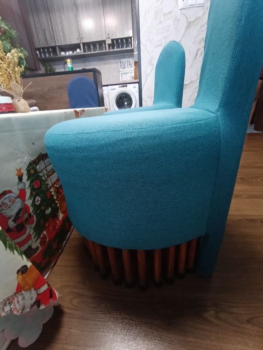 3 броя табуретки+6 възглавнички