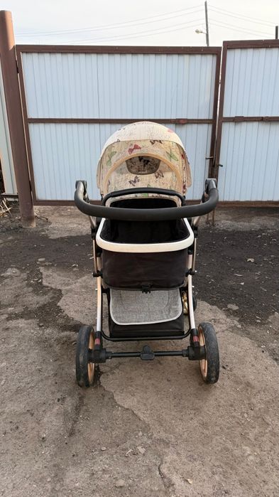 Коляска детская в хорошем состоянии