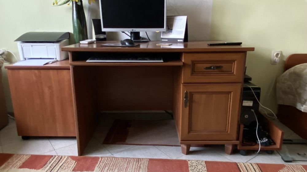 Бюро за компютър