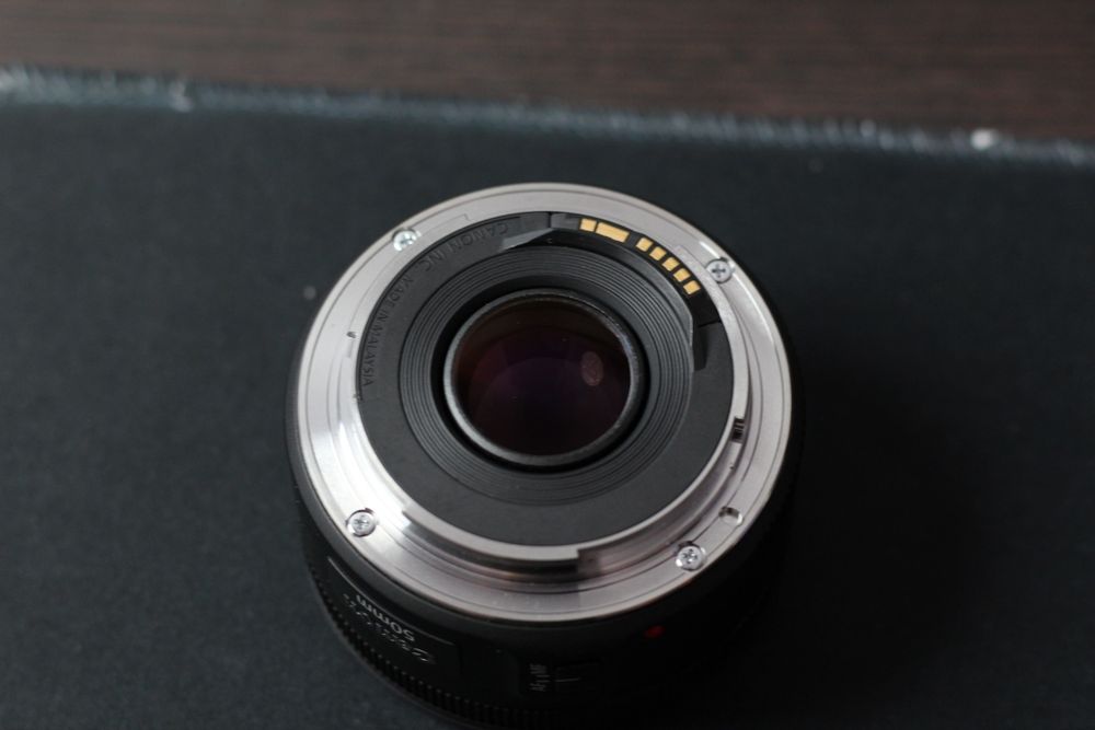 Canon EF 50mm f/1.8 STM