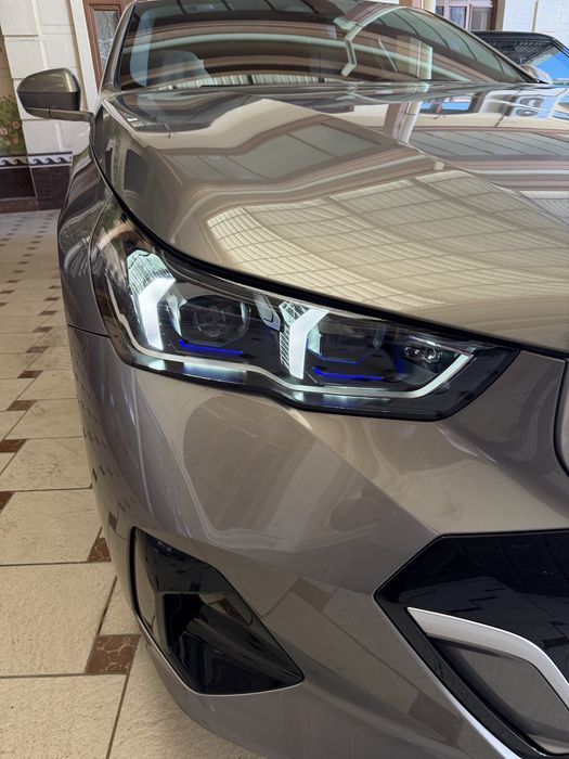BMW i5edrive m40L