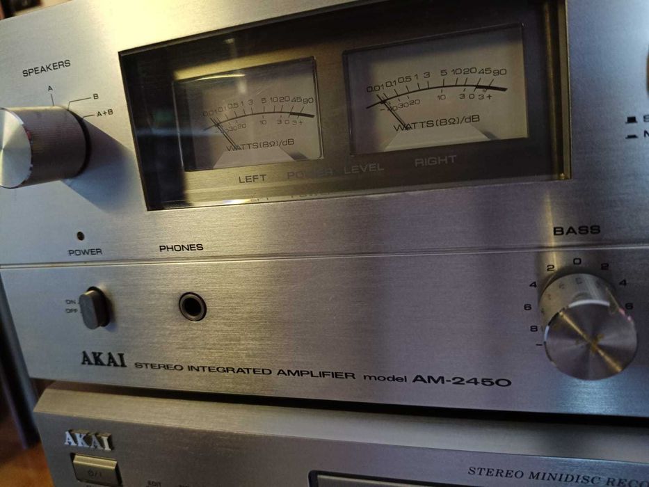 Akai AM-2450 amplificator stereo